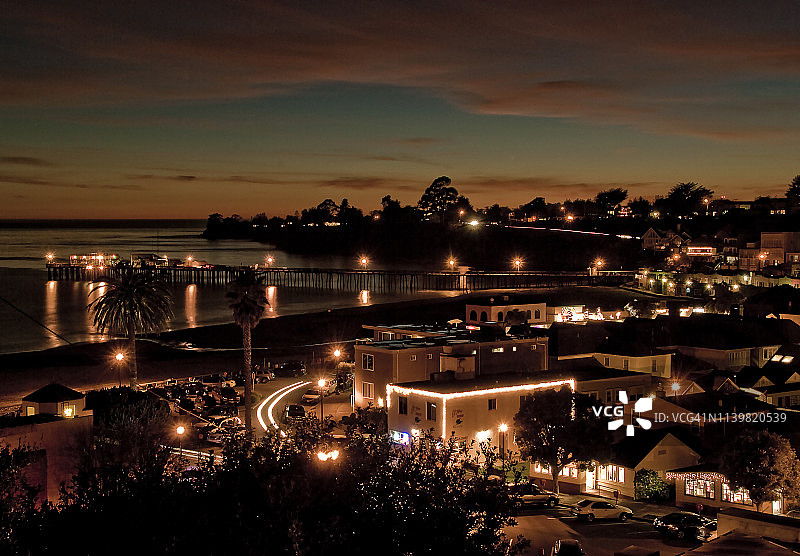 卡皮托拉海滩环境夜景高角度视图图片素材