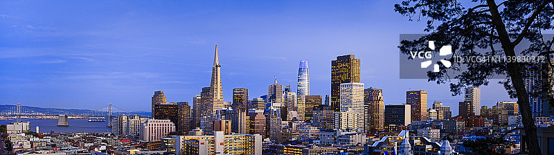 旧金山黄昏天际线图片素材