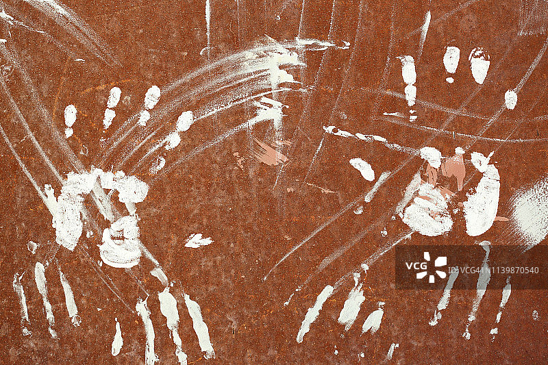 生锈的金属上有手印图片素材