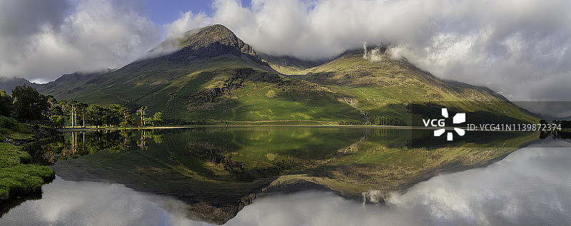 英国湖区的巴特米尔湖图片素材