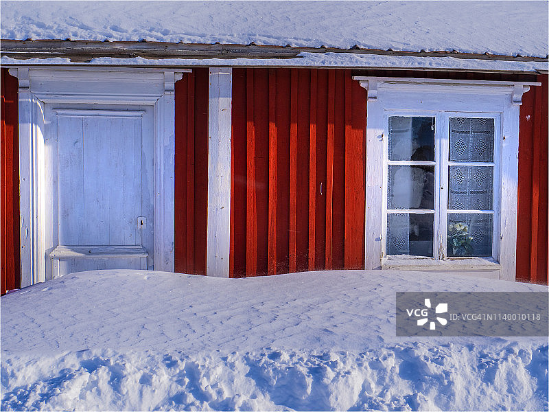 瑞典北部吕勒奥附近，老城Gammelstaden的仲冬街景图片素材