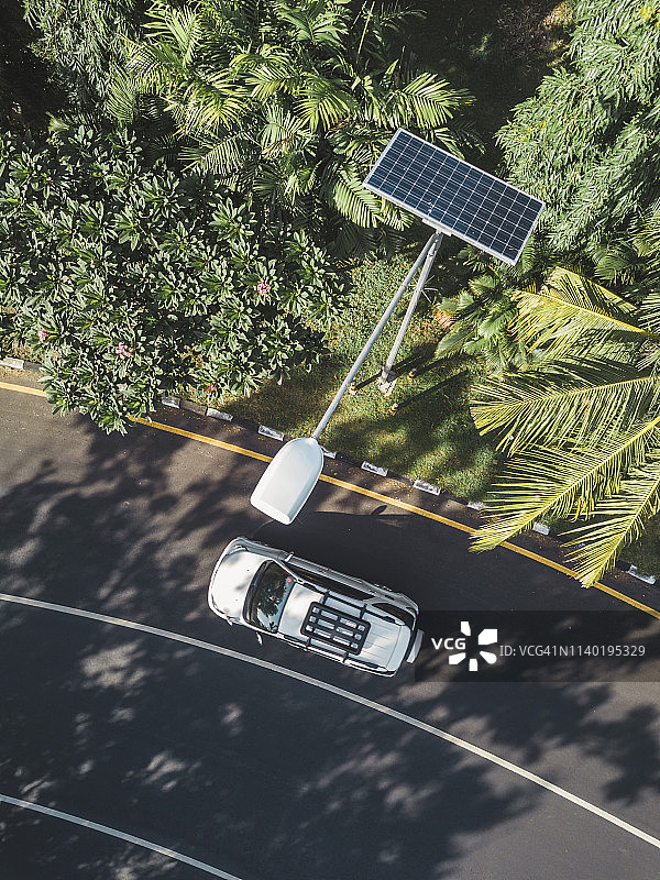 印度尼西亚巴厘岛太阳能路灯航拍图片素材