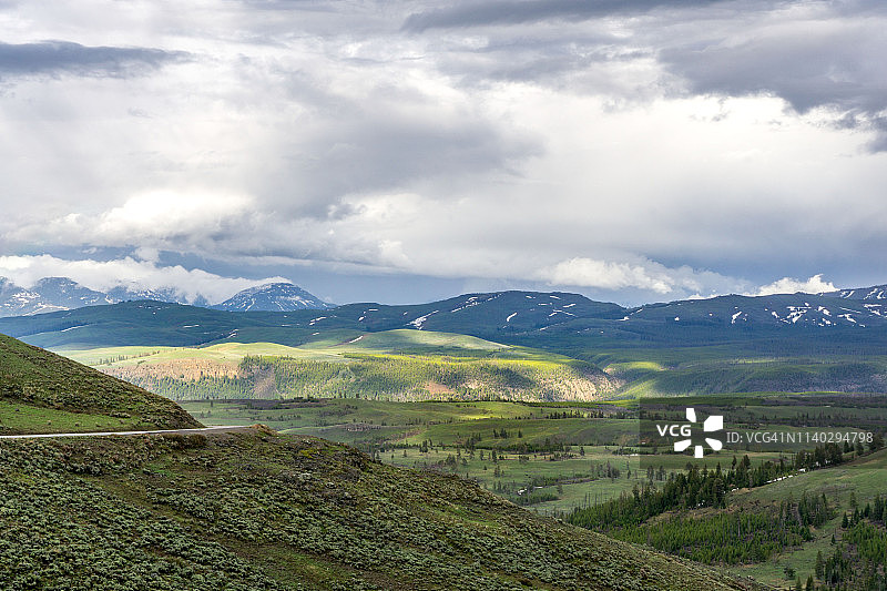 美国黄石国家公园拉马尔河谷图片素材