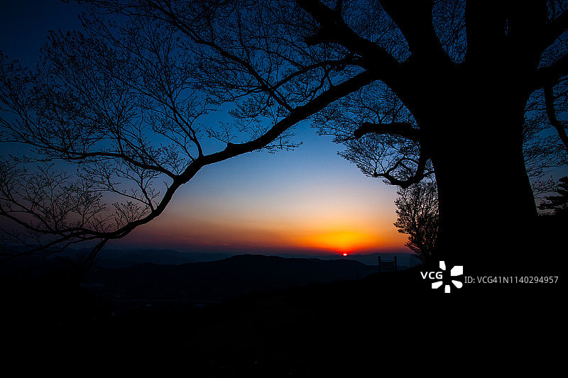 韩国扶余星兴山城日落景观图片素材