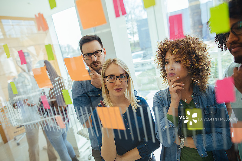 共同制定最佳策略图片素材