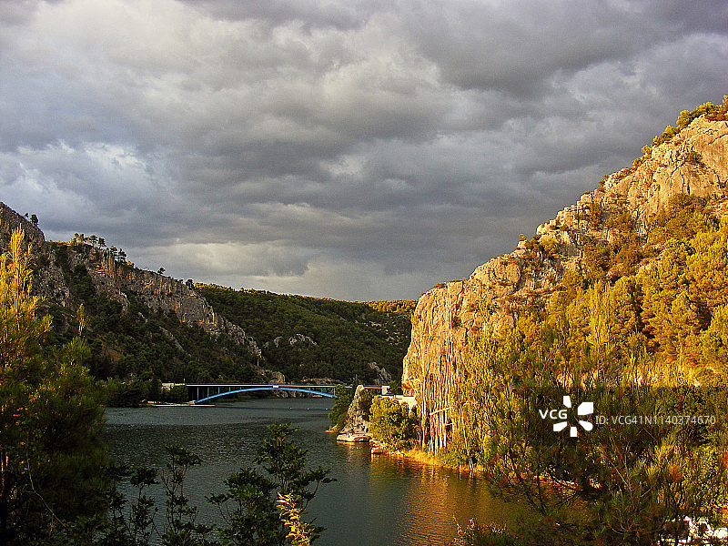 斯克拉丁克尔卡河上的桥梁图片素材
