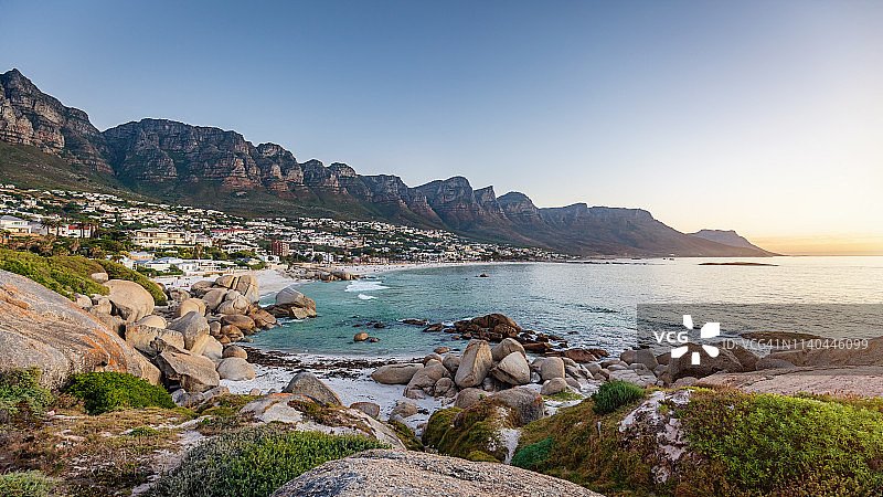 开普敦坎普斯湾日落全景图片素材