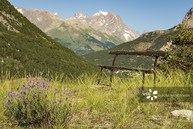 休息场所，法国埃克兰国家公园山谷图片素材