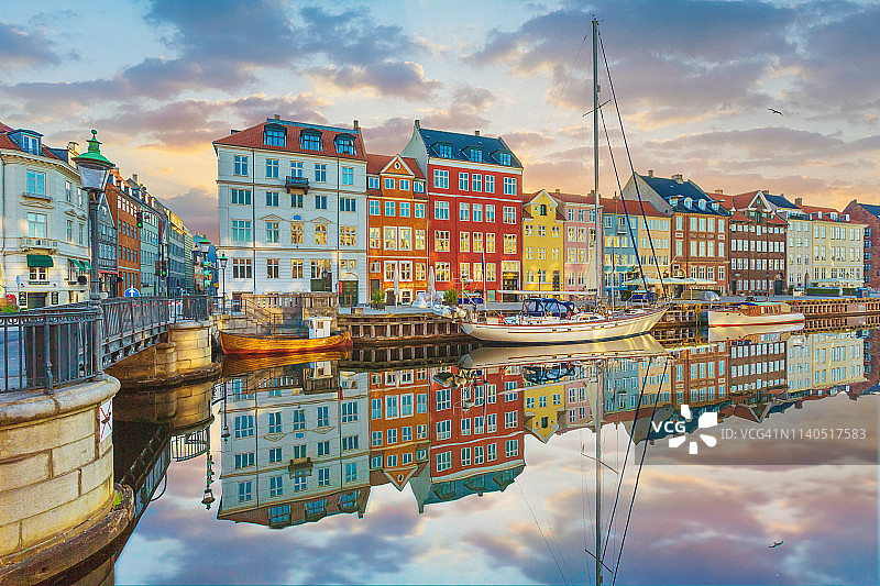 丹麦哥本哈根新港图片素材