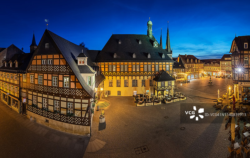 德国韦尼格罗德老城暮光图片素材