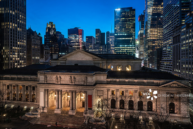 第五大道上的纽约公共图书馆图片素材