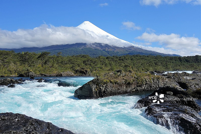 彼德罗韦瀑布图片素材
