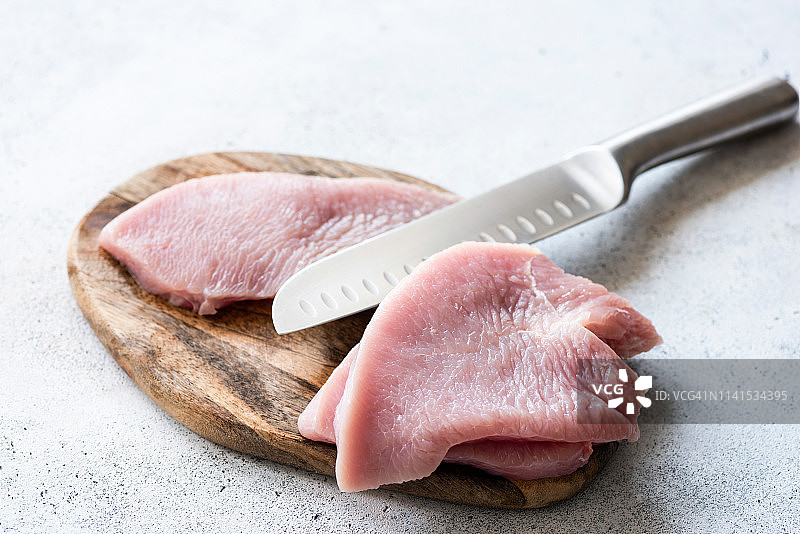 生火鸡肉排图片素材