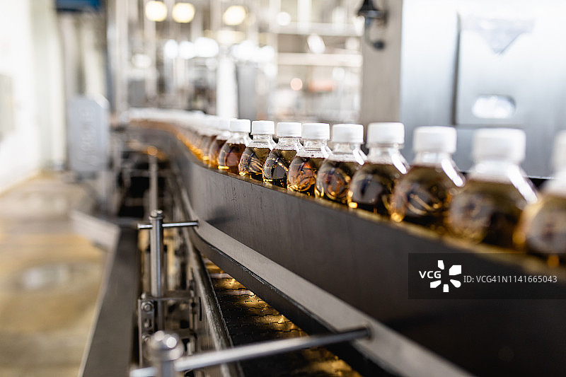 果汁灌装生产线图片素材