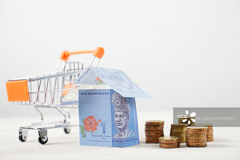 金钱与家图片素材