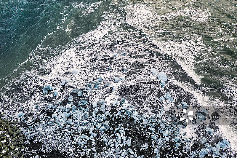 冰岛Jokulsarlon Breidarmerkurfjara海滩钻石冰航拍图片素材