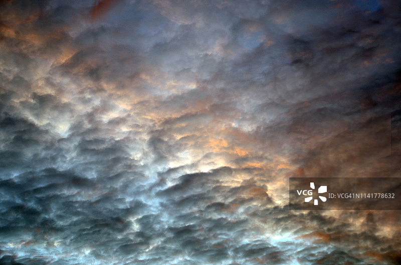 大炮海滩云层图片素材