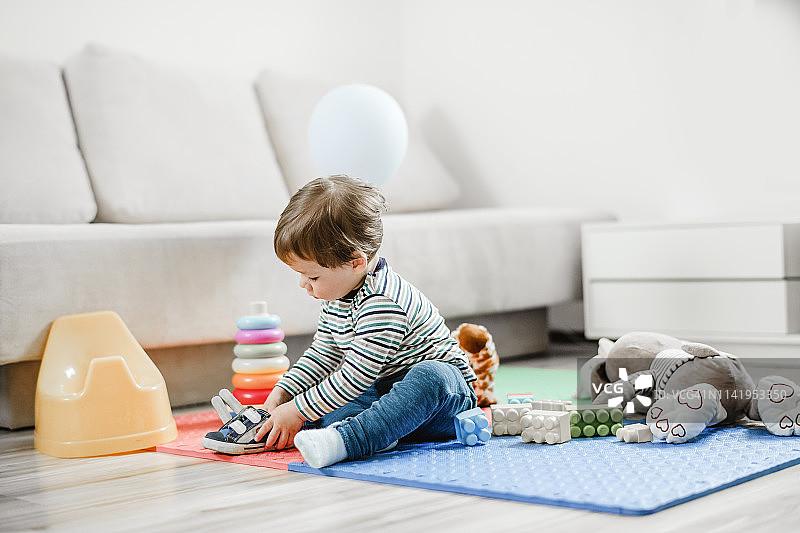 我必须为上幼儿园做好准备图片素材