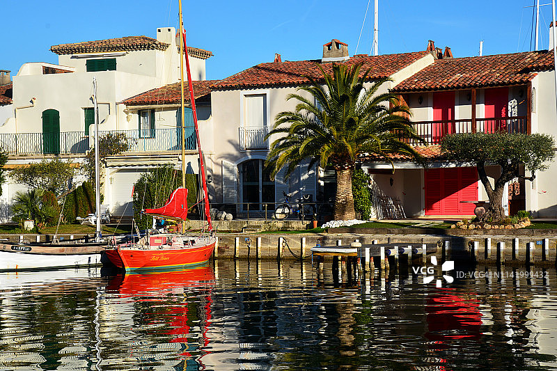 格里莫港的帆船，法国图片素材