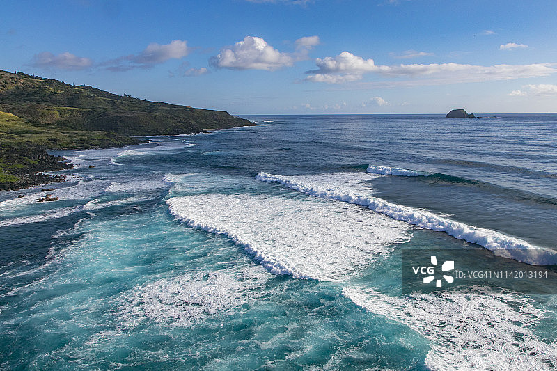 美国夏威夷莫洛凯岛东南海岸线鸟瞰图片素材