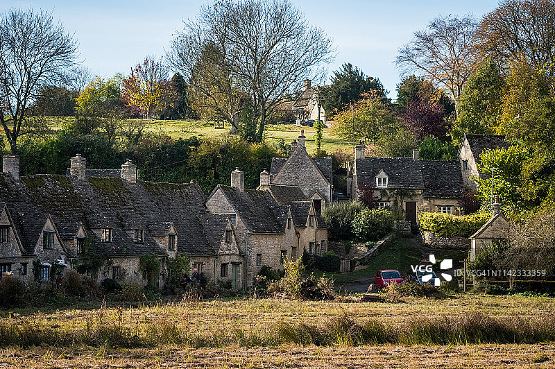 英国拜伯里阿灵顿排屋，17世纪织布工小屋图片素材
