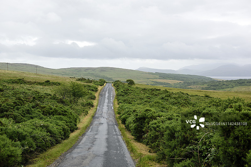 塔伯特附近的乡村公路，苏格兰阿盖尔-比特图片素材