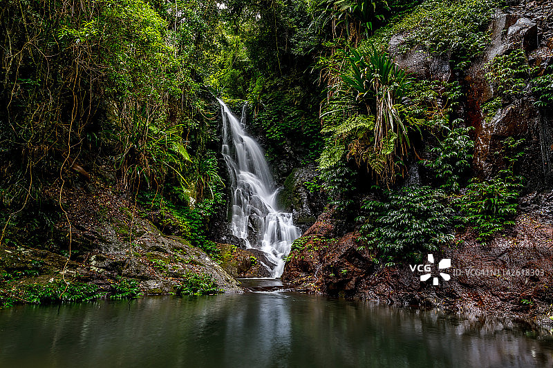 澳大利亚雷明顿国家公园的伊拉巴纳瀑布图片素材