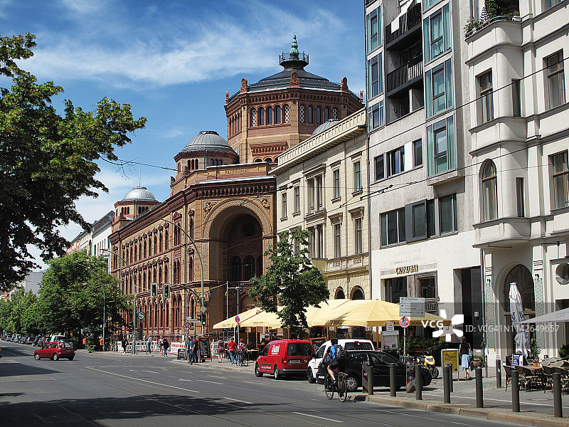 德国柏林米特区奥拉宁堡大街的旧邮政大楼图片素材