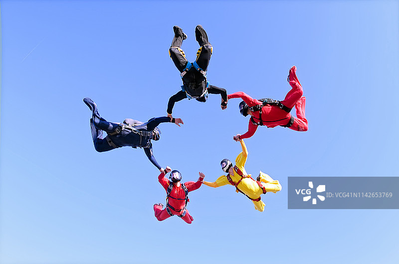 跳伞者摆出星形图片素材