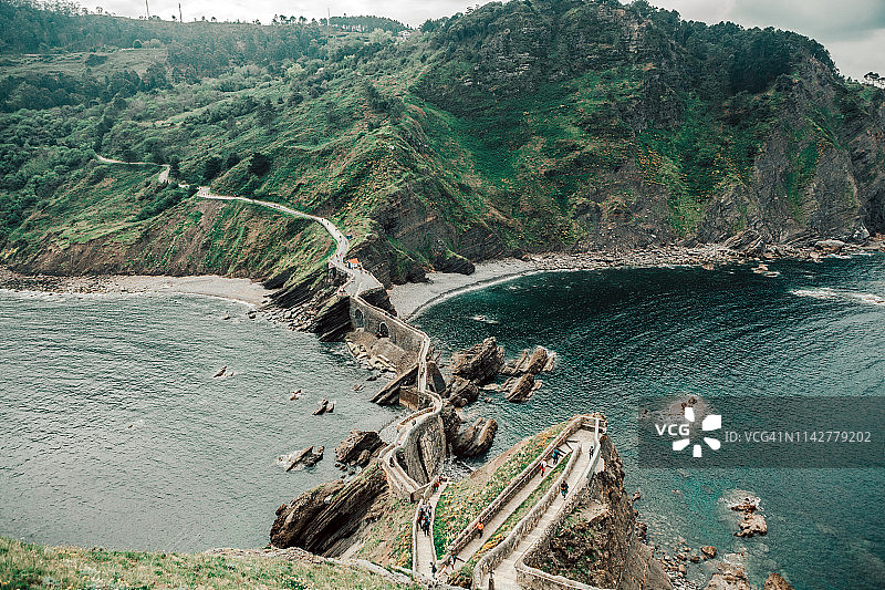 通往圣胡安·德加兹特鲁加特岛的步道图片素材