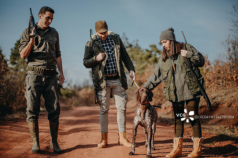 狩猎是我们的生活方式图片素材