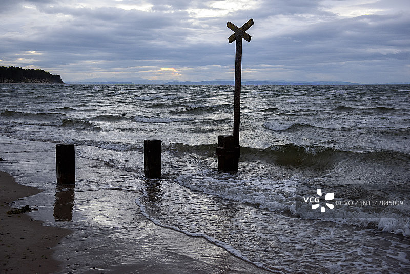 苏格兰莫雷地区芬德霍恩湾的航标图片素材