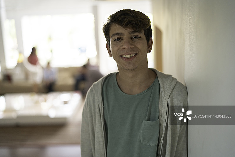 青少年男孩肖像图片素材