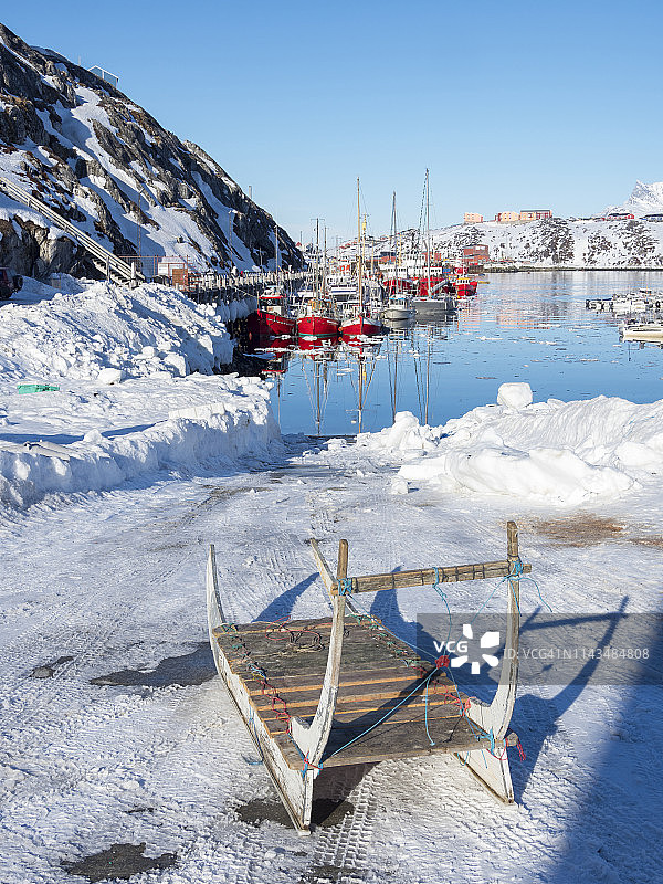 格陵兰岛努克港口的雪橇图片素材