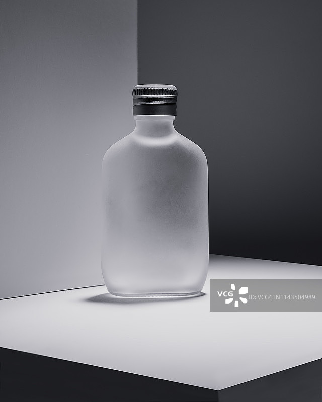 单色瓶子静物图片素材