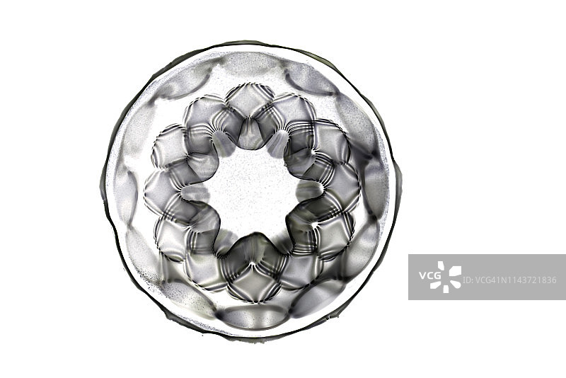 在不同频率的声音驱动下，水的Cymatic模式图片素材