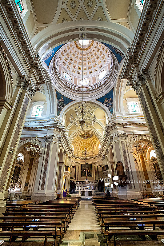 意大利普利亚大区巴里附近的洛科罗通多图片素材