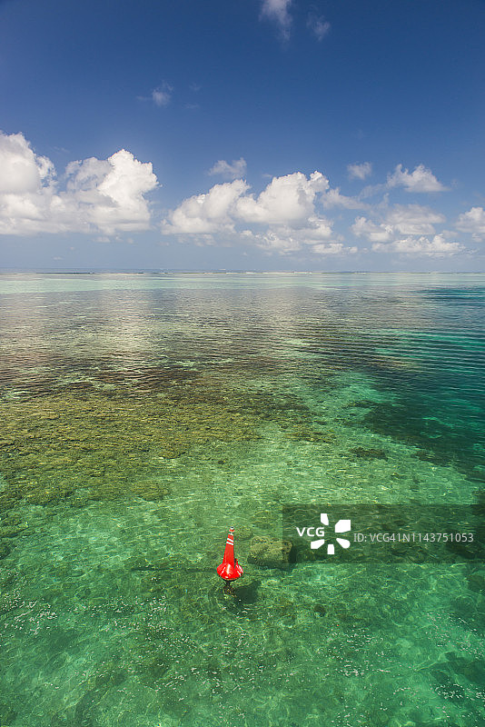 斐济马马努卡群岛清澈的海水图片素材
