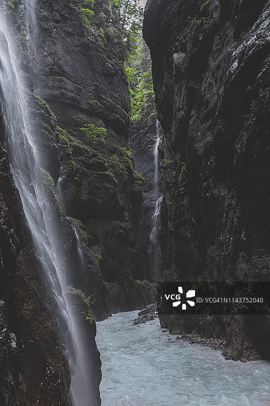 德国巴伐利亚，加米施-帕滕基兴附近的帕特纳赫峡谷图片素材