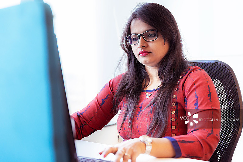 办公室里的女人力资源经理图片素材