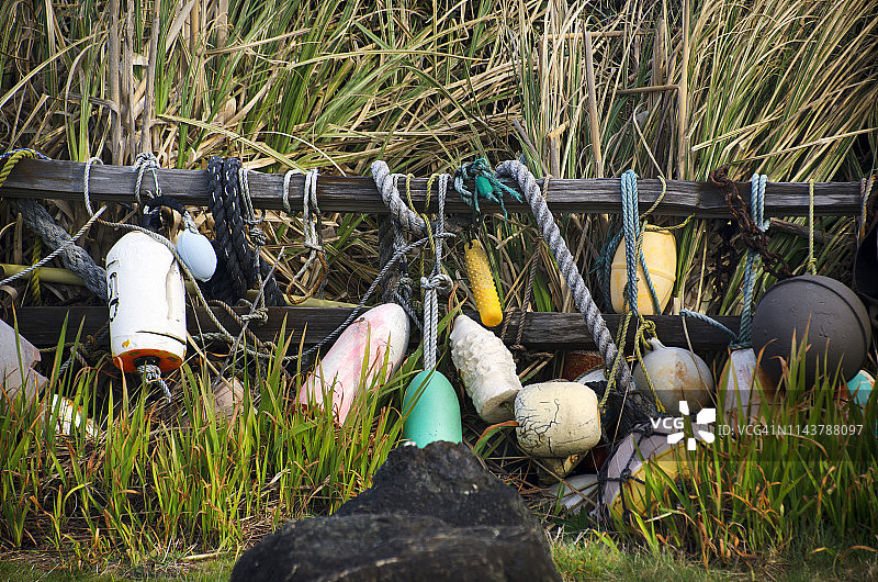 浮标栅栏图片素材