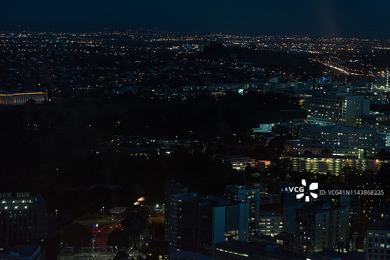天空塔夜景东面图片素材