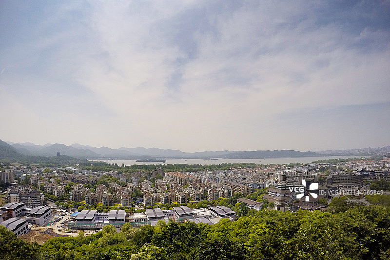 俯瞰吴山下的西湖图片素材