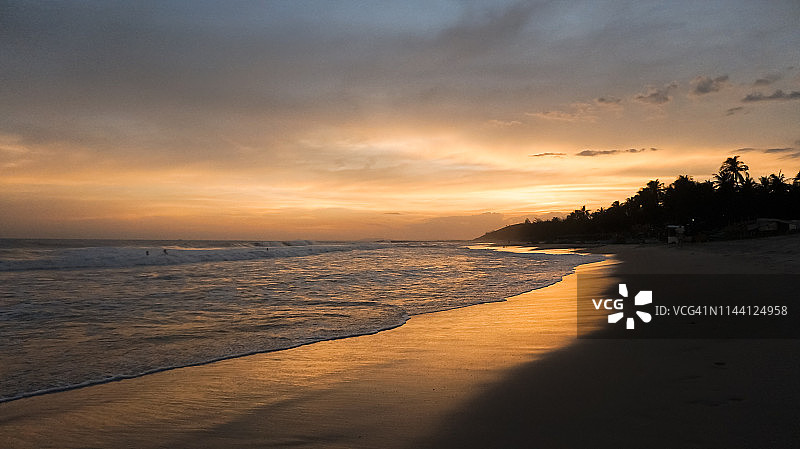 越南美奈海滩日落风光图片素材