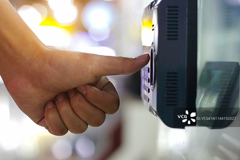 指纹扫描进入安全系统图片素材