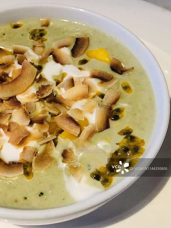 百香果芒果椰奶抹茶粥图片素材