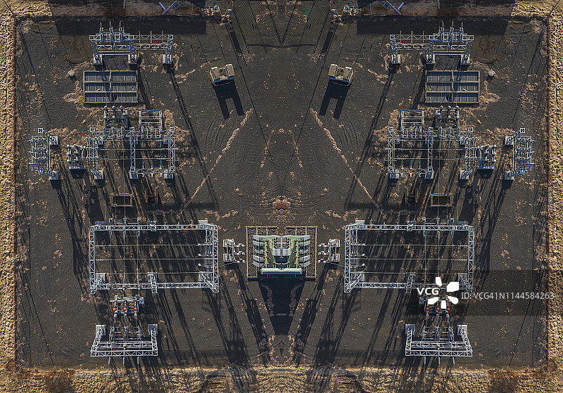 冰岛Nesjavallavellir地热发电厂旁的道路鸟瞰图图片素材