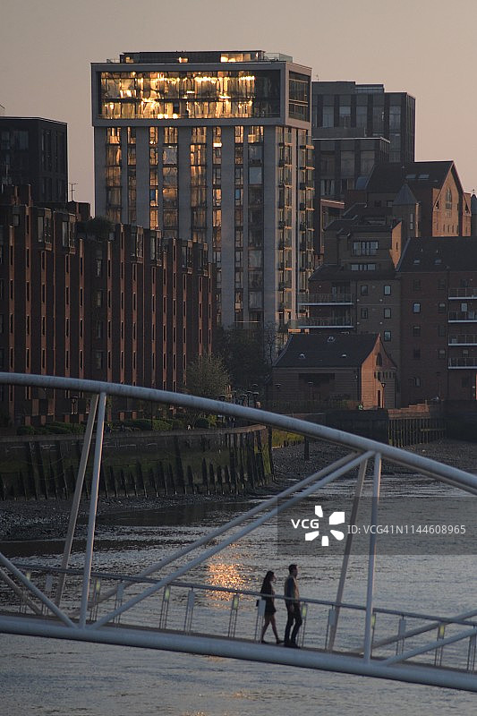 从沃克斯豪尔桥看到的日落景色图片素材