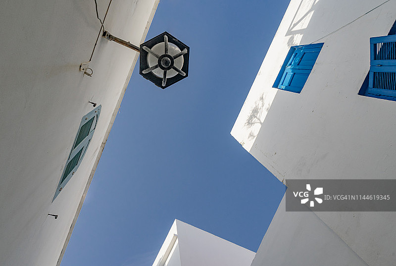 摩洛哥艾西拉的蓝白色建筑背景图片素材