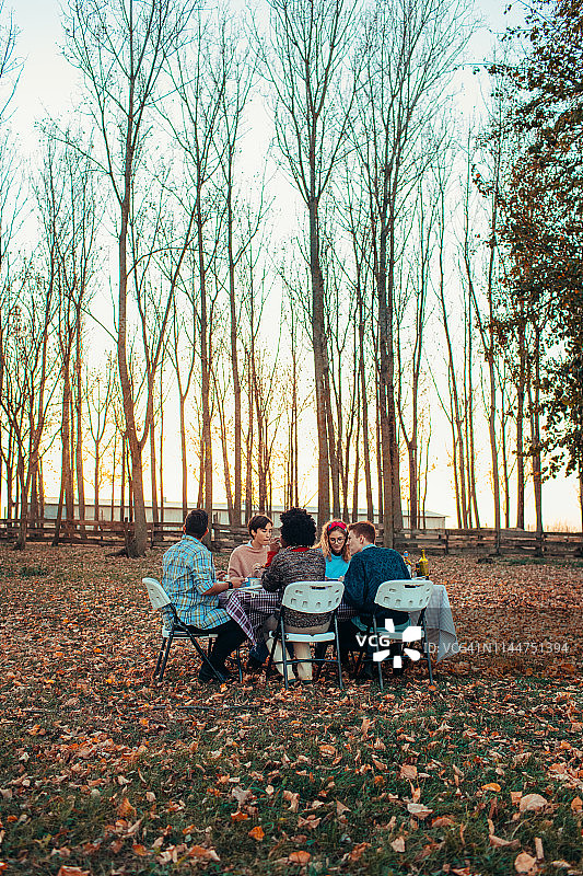 户外用餐图片素材
